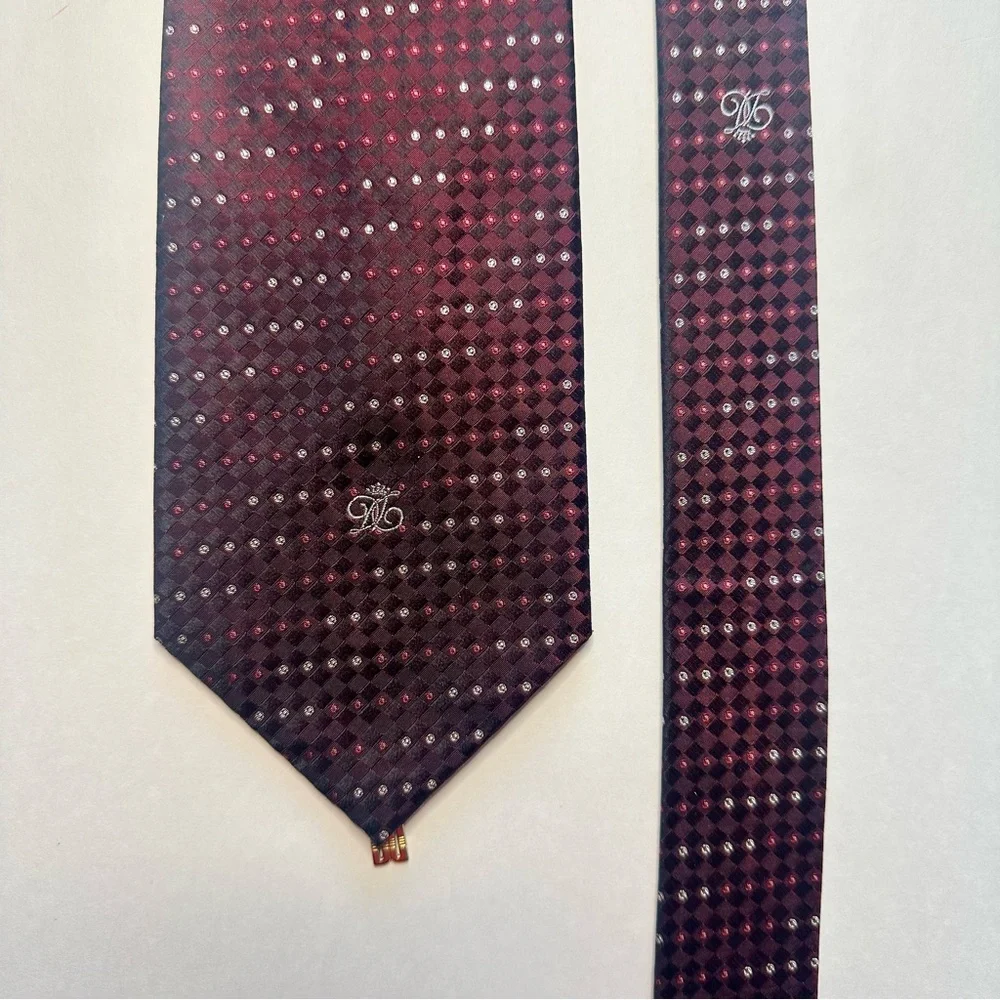 Daks London Charm Classic Untipped Embroidered Signature Tie 3.75”